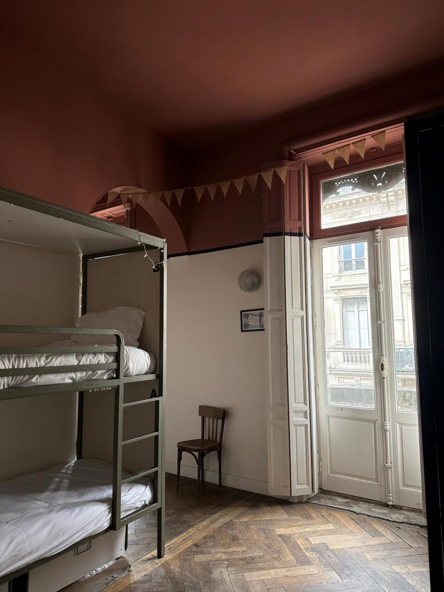 Auberge De Jeunesse Hi Avignon Buitenkant foto